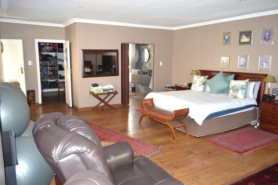 4 Bedroom Property for Sale in Wilkoppies North West